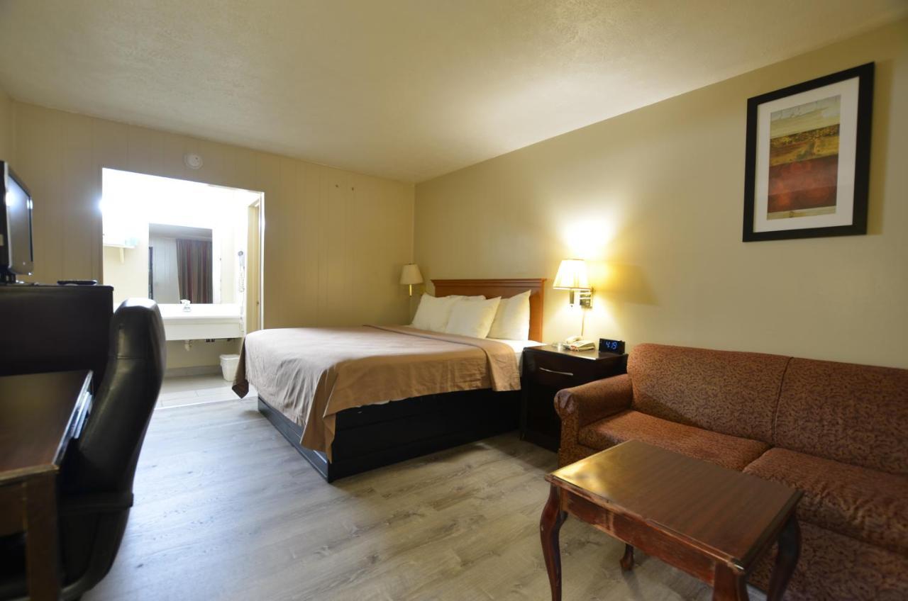 Motel Travelowes - 2*
