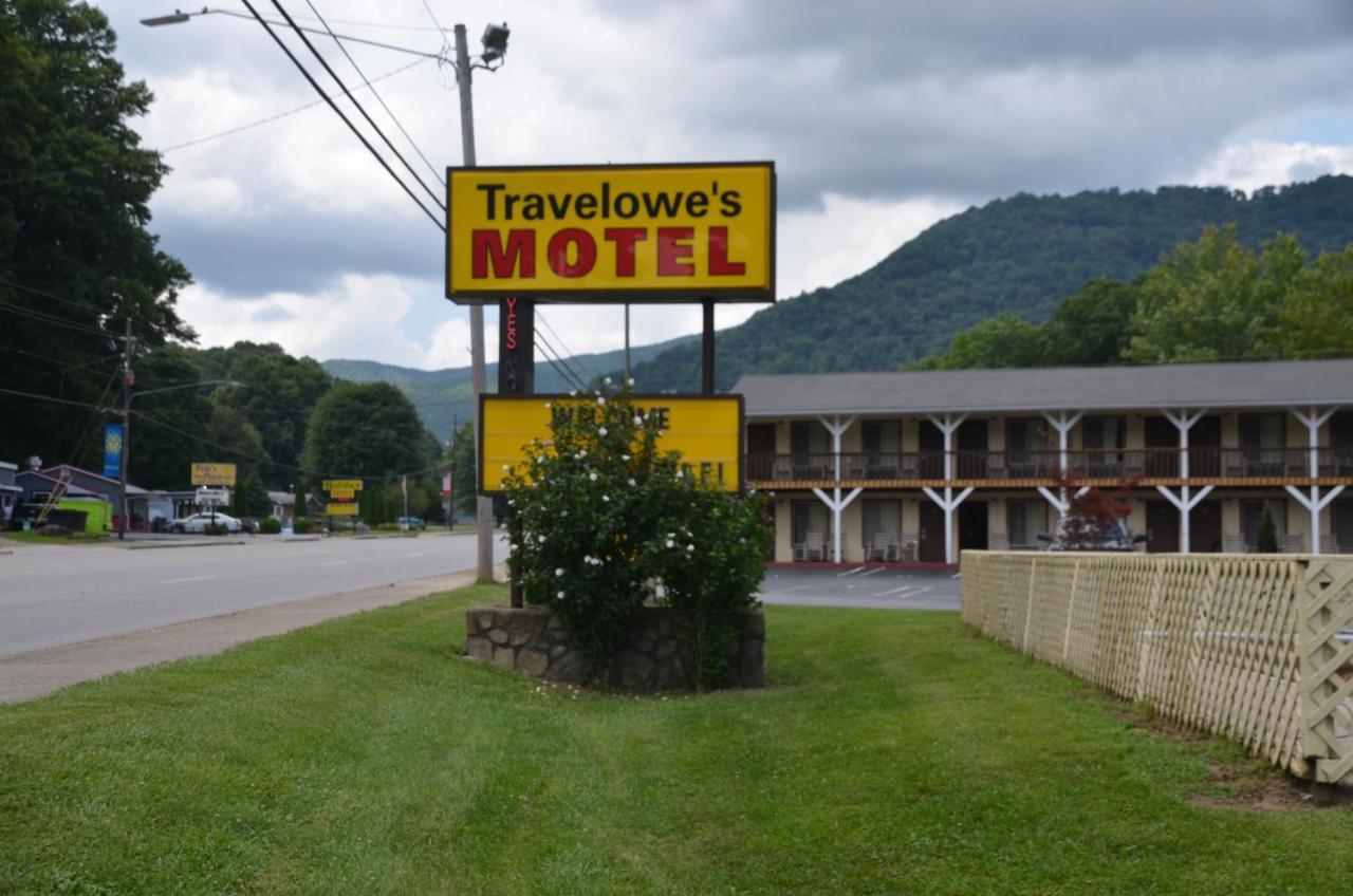 Motel Travelowes - Maggie Valley